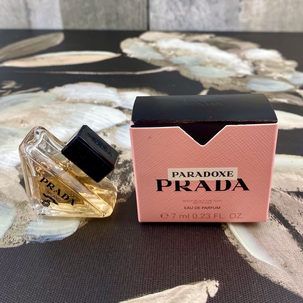NIB PRADA Paradoxe Mini Deluxe Travel Size 0.25 Oz. Size Fragrance. - Picture 2 of 16